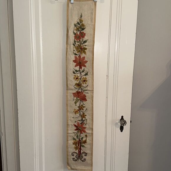 Vintage 70s Crewel Embroidery on Fine Linen Tapestry Bell Pull - Picture 5 of 8